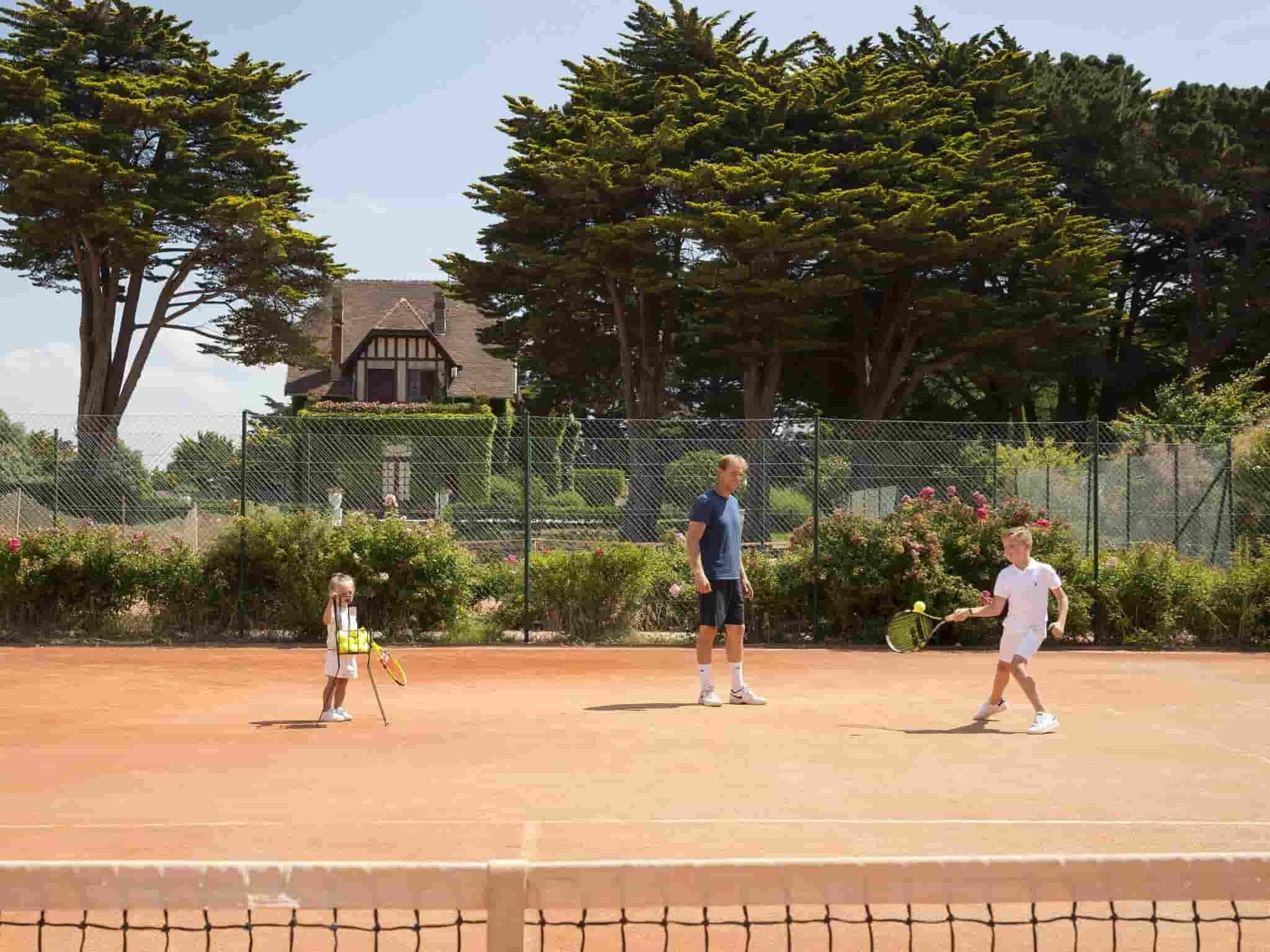 Hotel Barriere Le Royal La Baule Exterior photo
